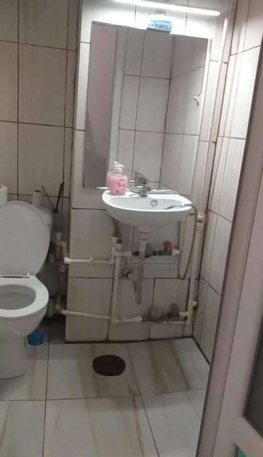 דירות בוזאו Garsoniera מראה חיצוני תמונה